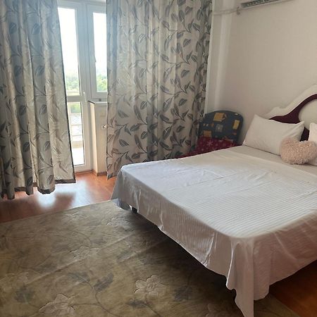 Апартаменти Marcy Apartament Бухарест Екстер'єр фото